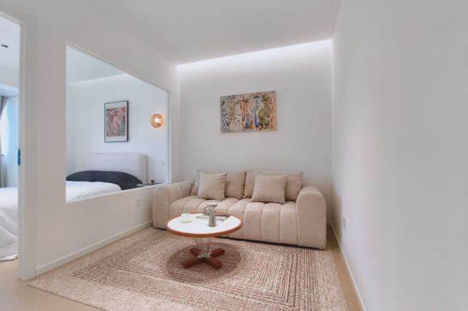 2BR Apartment near Yishan Rd Metro (L9/L15)