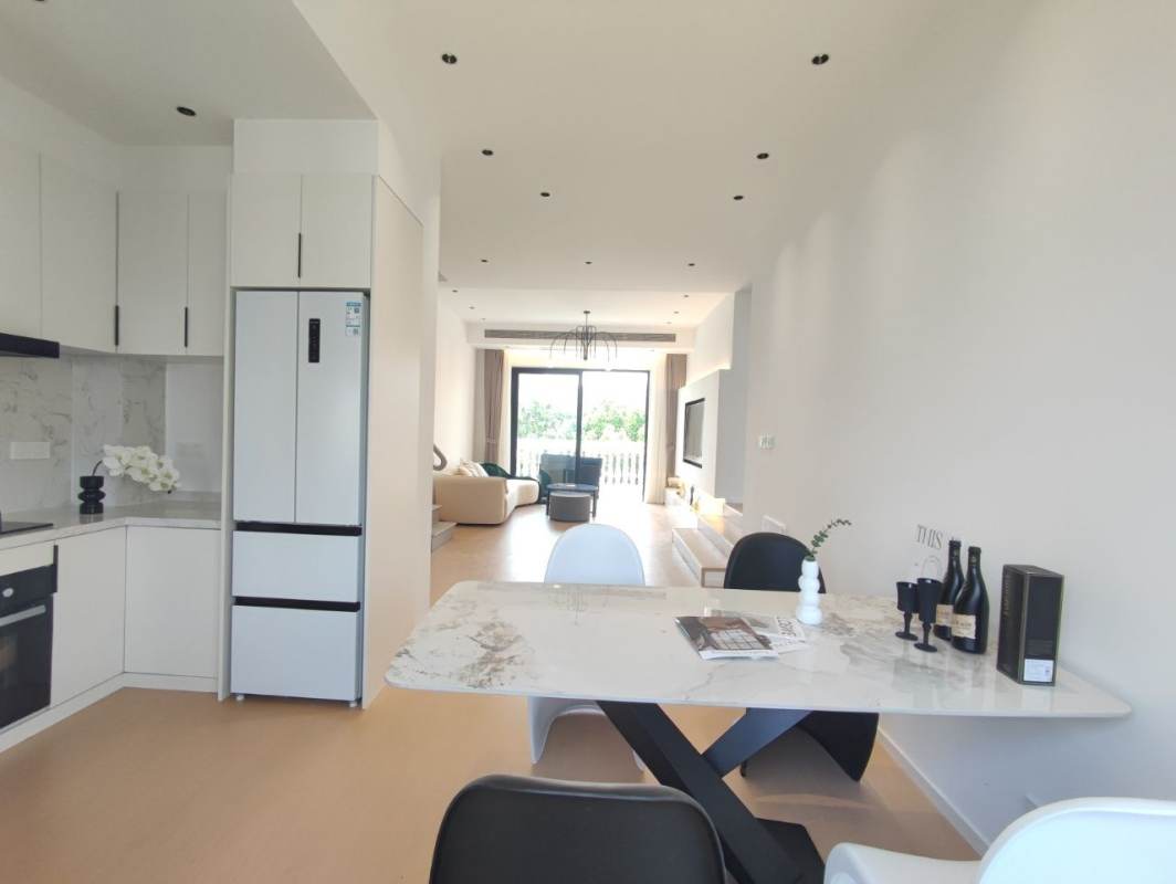 Housing image — Living Room