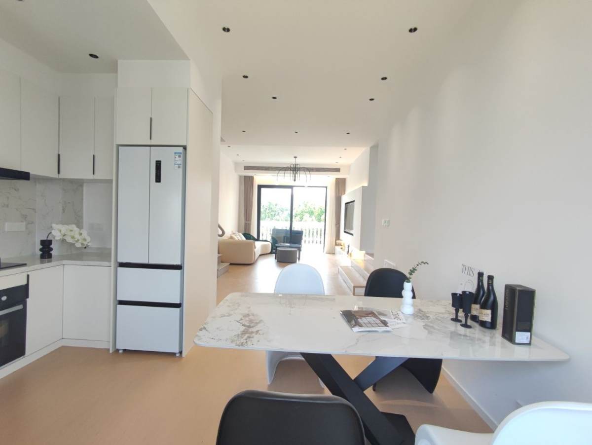 Housing image — Living Room