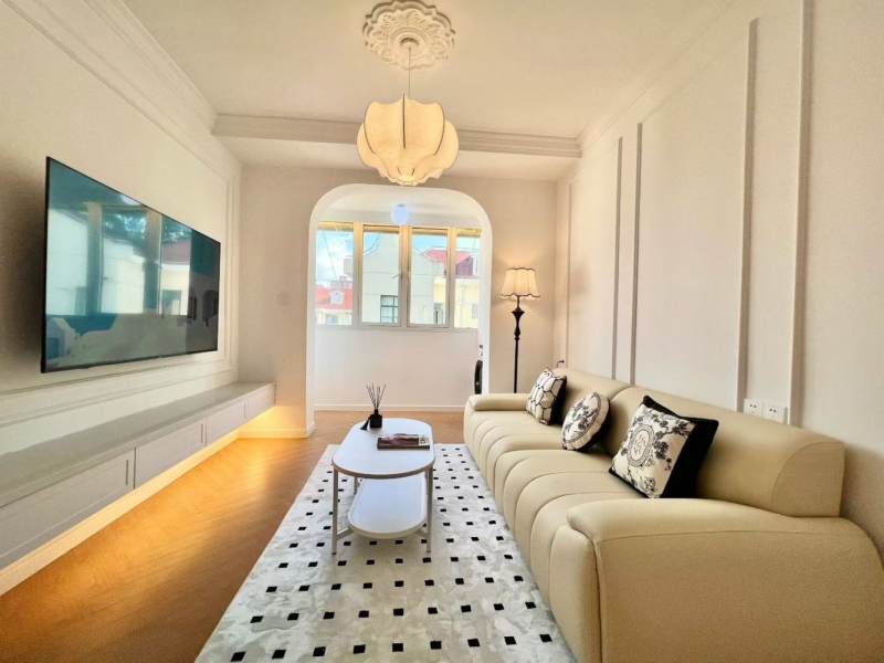 Housing image — Living Room