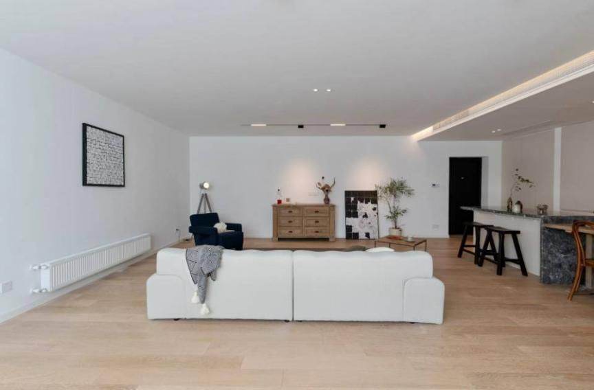 Housing image — Living Room