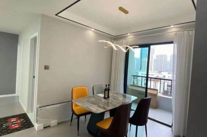 Spacious 2BR Apartment at Brilliant City (L3/L4)