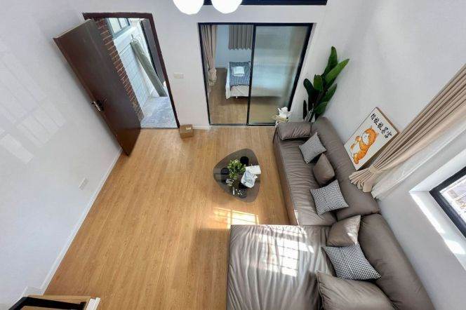 2BR Apartment in Old Xuhui (L1/L7)
