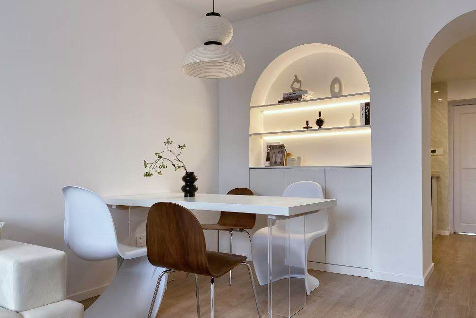 Housing image — Dining Area