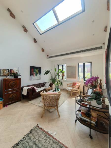 Housing image — Living Room