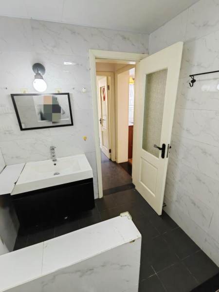 Housing image — Bathroom