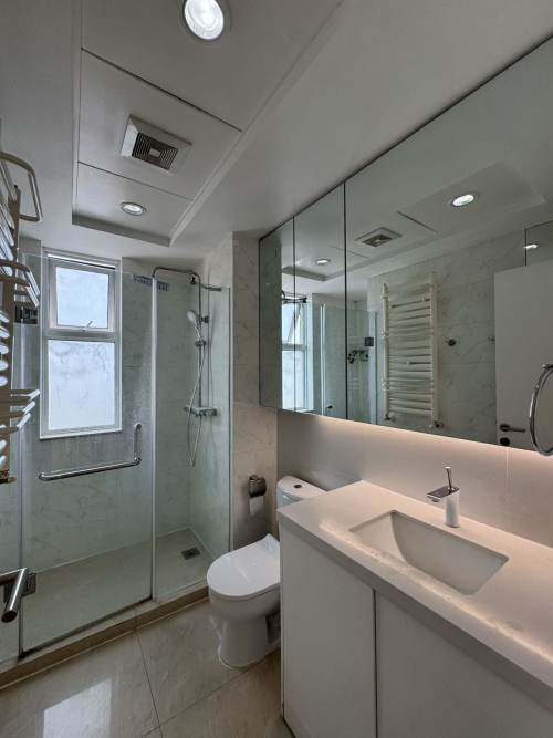 Housing image — Bathroom