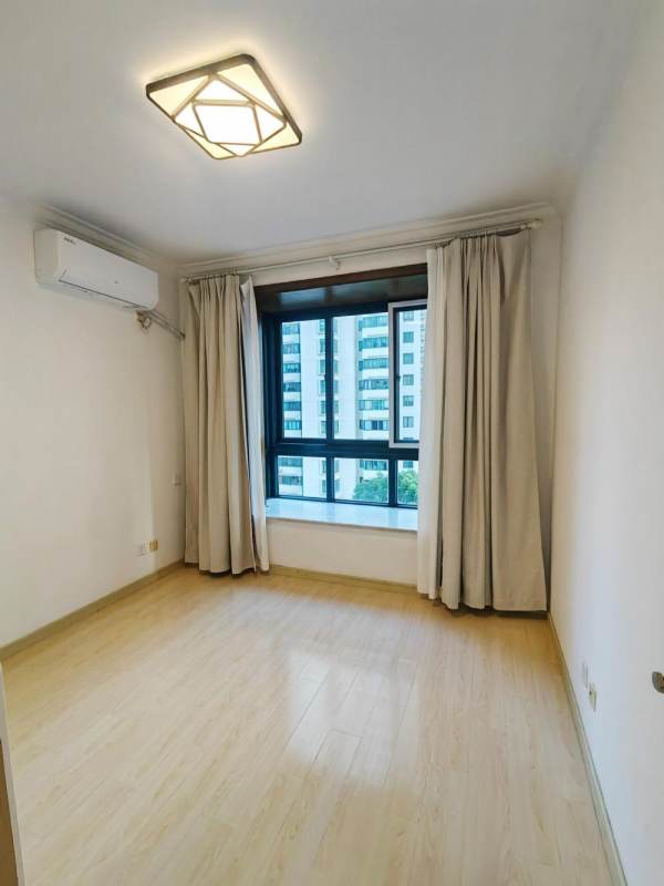 Housing image — Bedroom