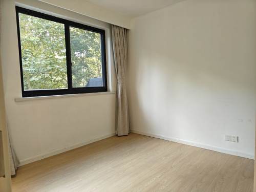 Housing image — Bedroom