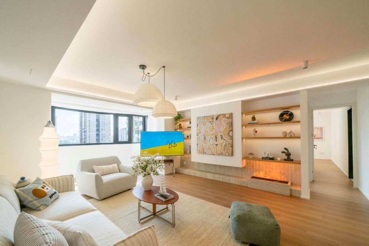 Housing image — Living Room