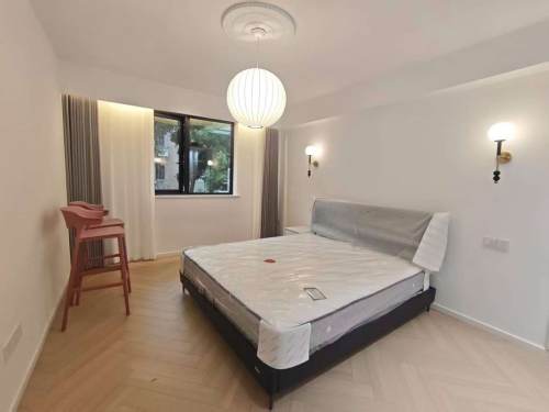 Housing image — Bedroom