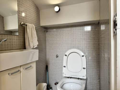Housing image — Bathroom