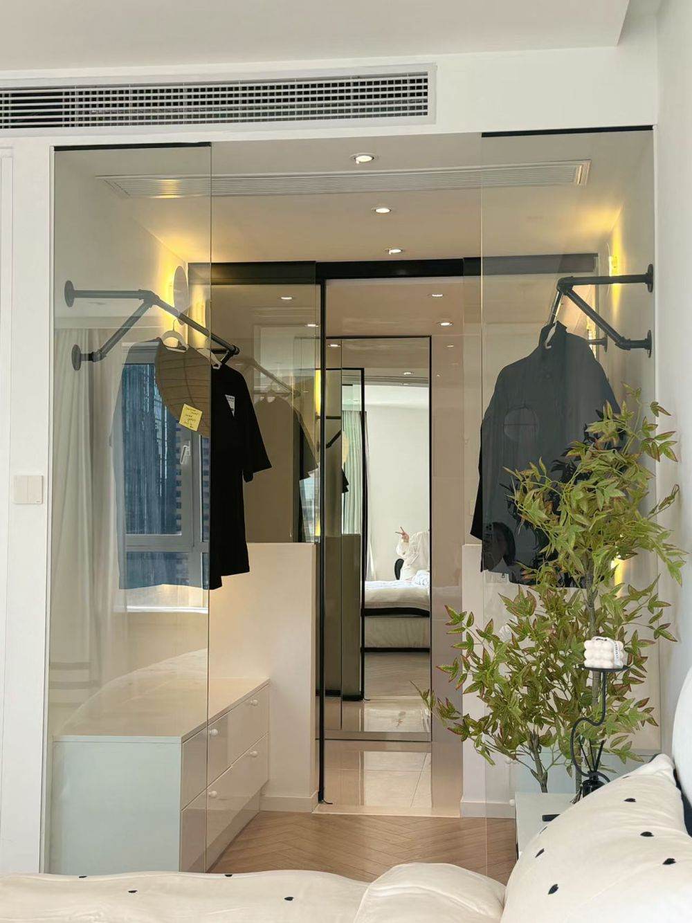 Housing image — Bathroom