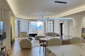 Spacious 3BR Apartment near Zhongshan Park