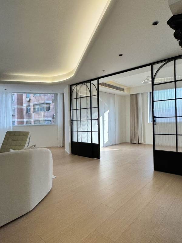 Housing image — Living Room