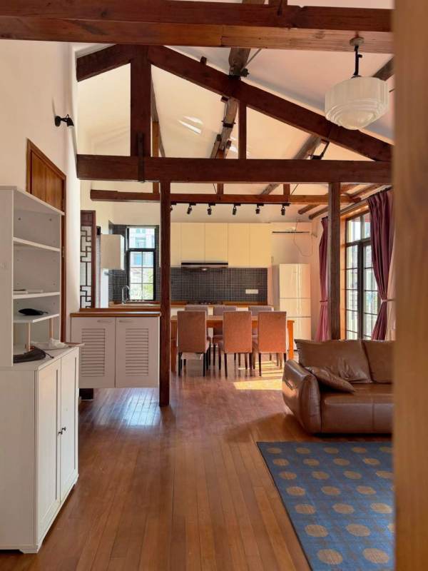 Housing image — Living Room