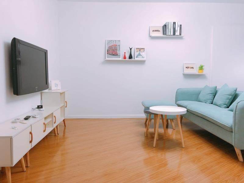 Housing image — Living Room