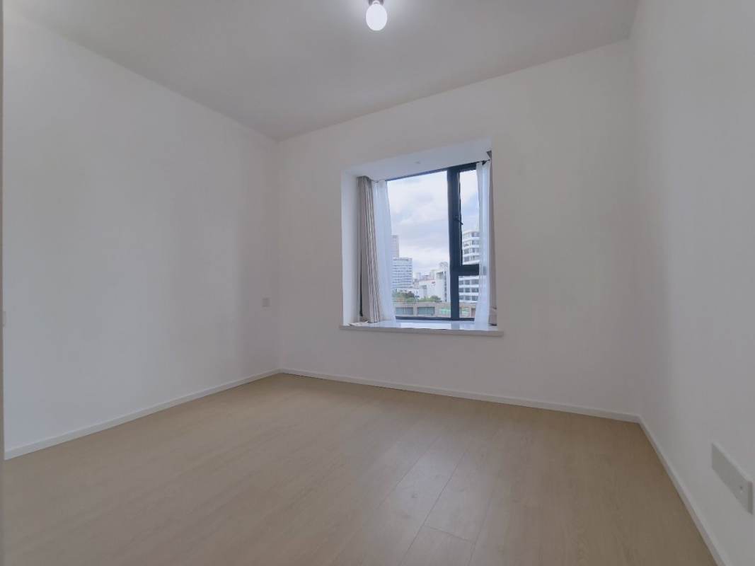 Housing image — Bedroom