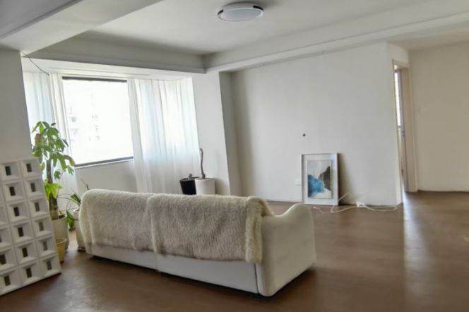 2BR Apartment near Jiaotong University Metro