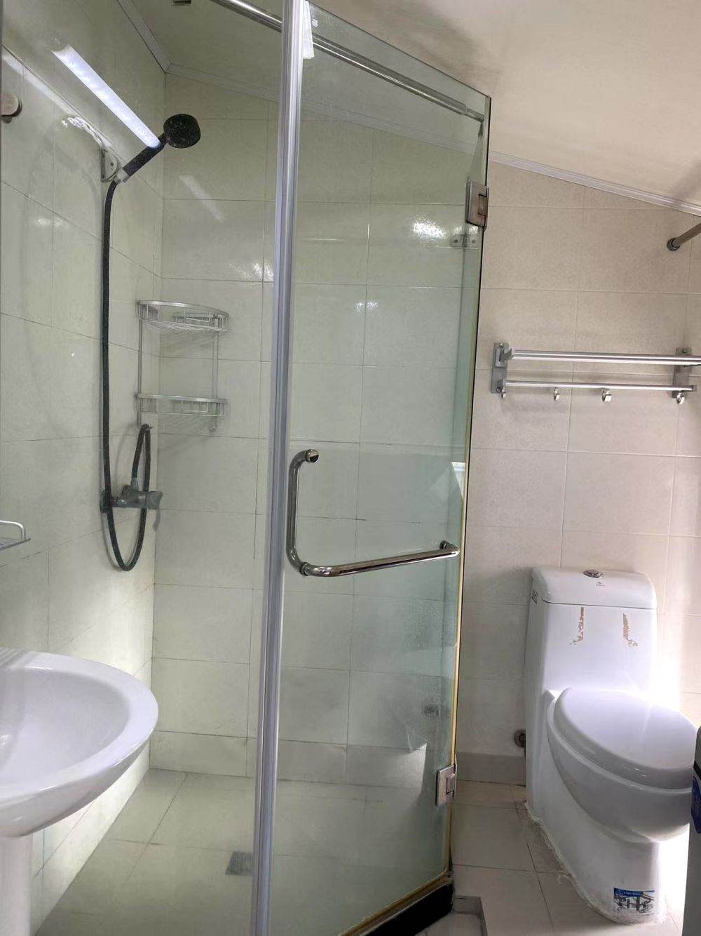 Housing image — Bathroom