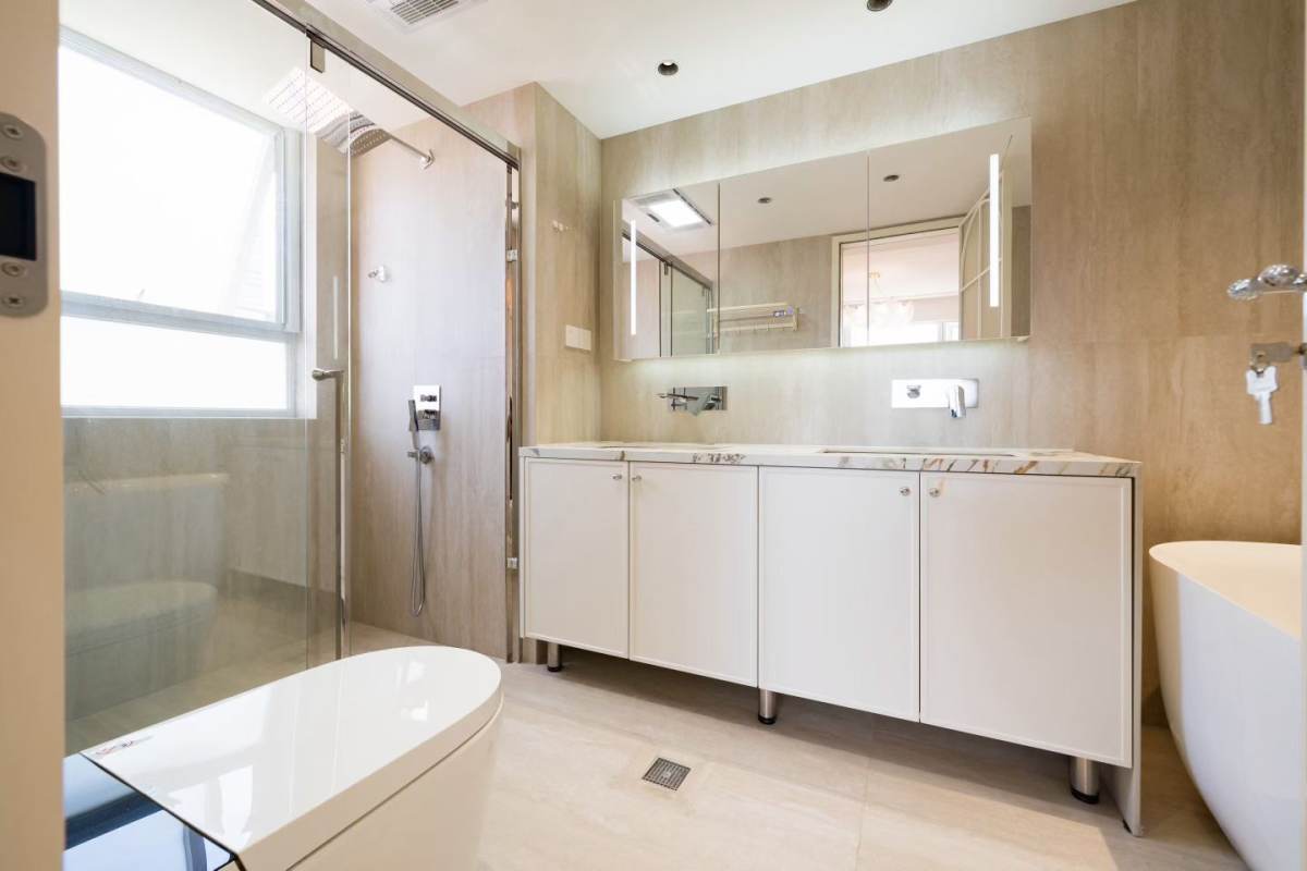 Housing image — Bathroom
