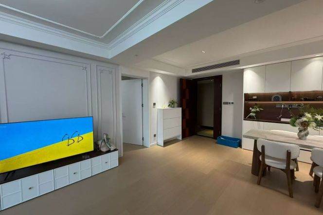 2BR Apartment in Gubei (L10/L15)