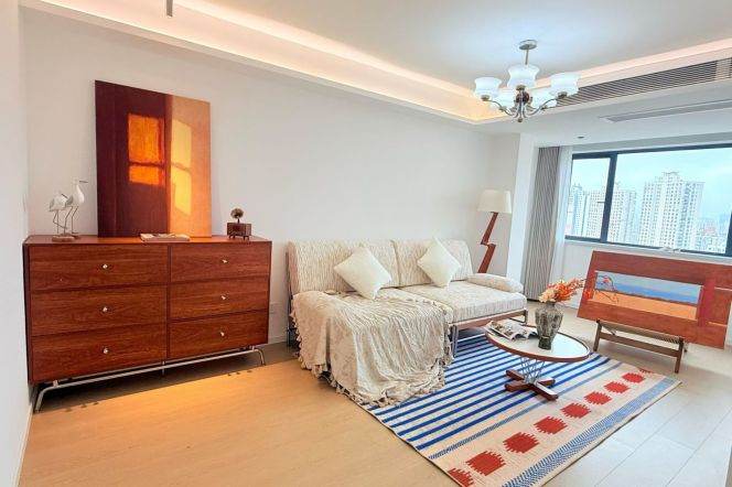 High-Floor 1BR Apartment in Old Xuhui (L9/L12)
