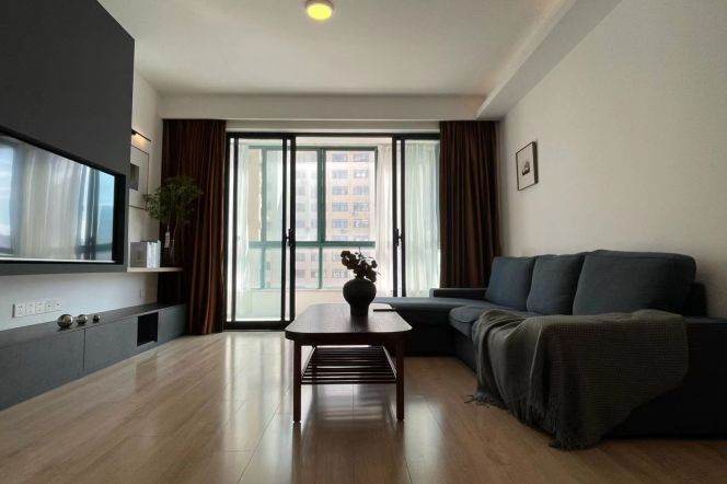 2BR Apartment in Jing'an with Floor-to-Ceiling Windows