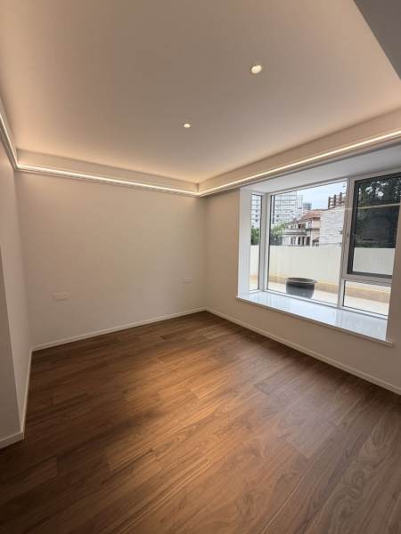 Housing image — Bedroom