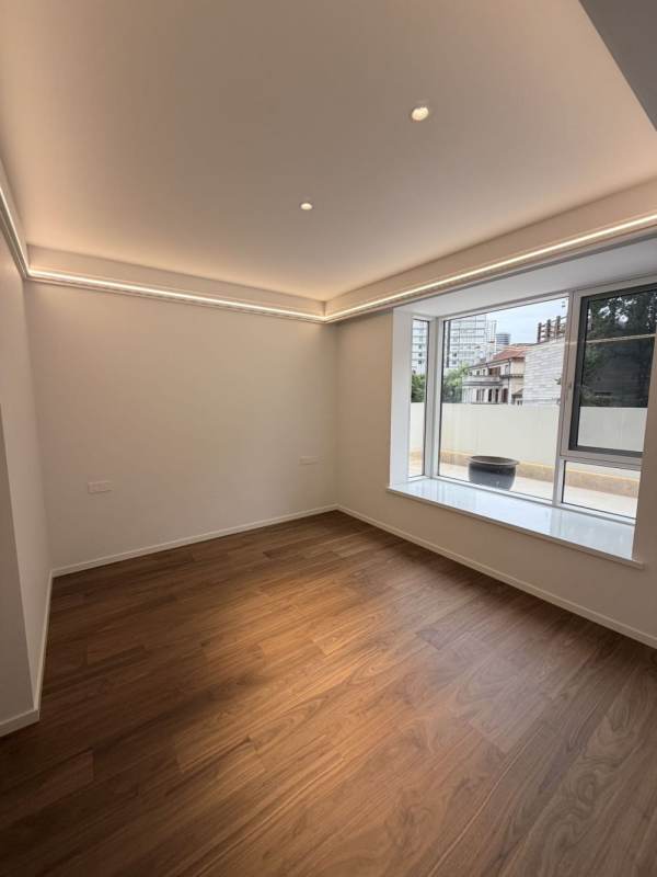 Housing image — Bedroom