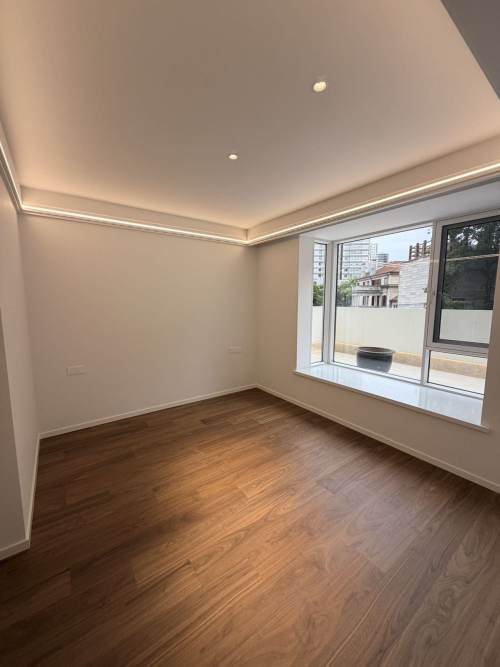 Housing image — Bedroom