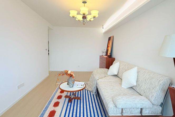 High-Floor 1BR Apartment in Old Xuhui (L9/L12)