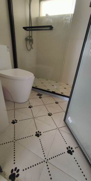 Housing image — Bathroom