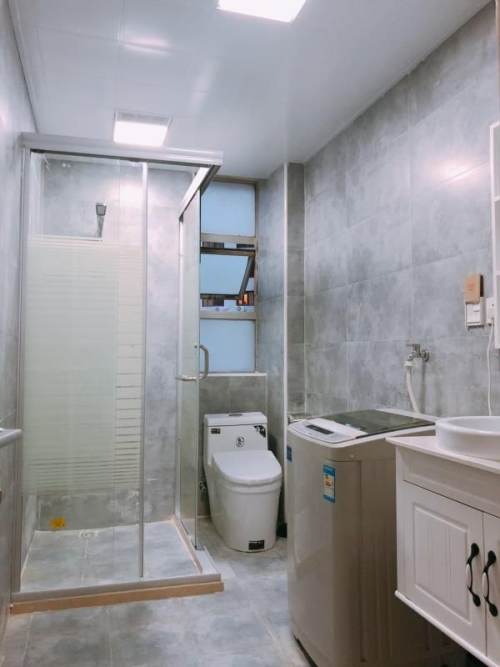 Housing image — Bathroom