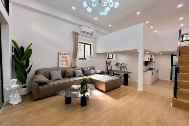 2BR Apartment in Old Xuhui (L1/L7)