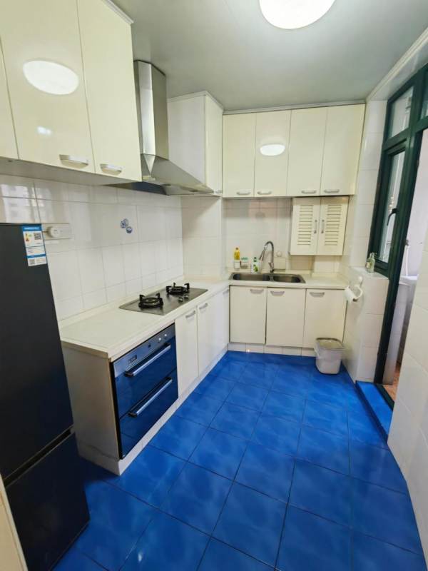 Housing image — Kitchen