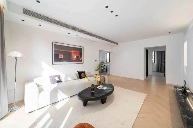 3BR Apartment near Zhongshan Park (L2/L3/L4)