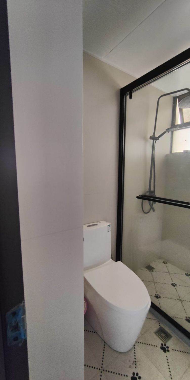 Housing image — Bathroom