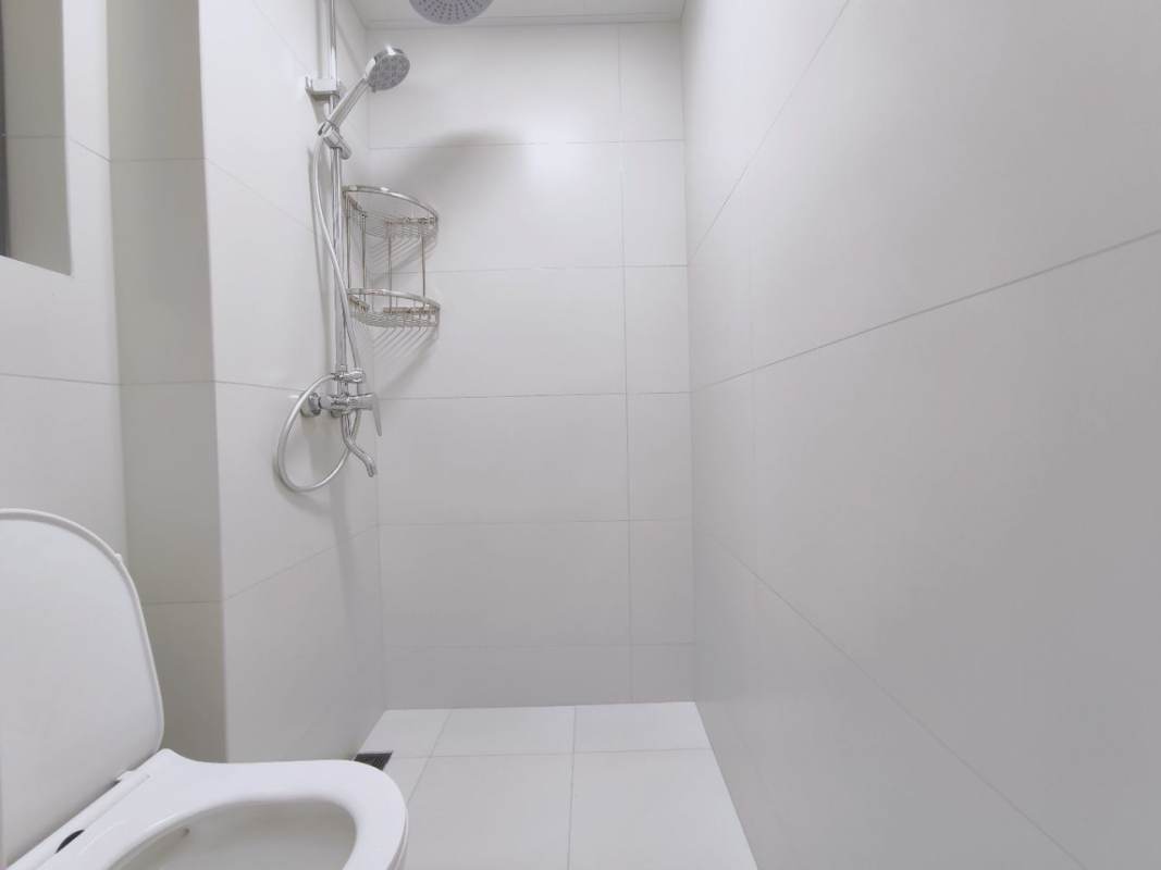 Housing image — Bathroom
