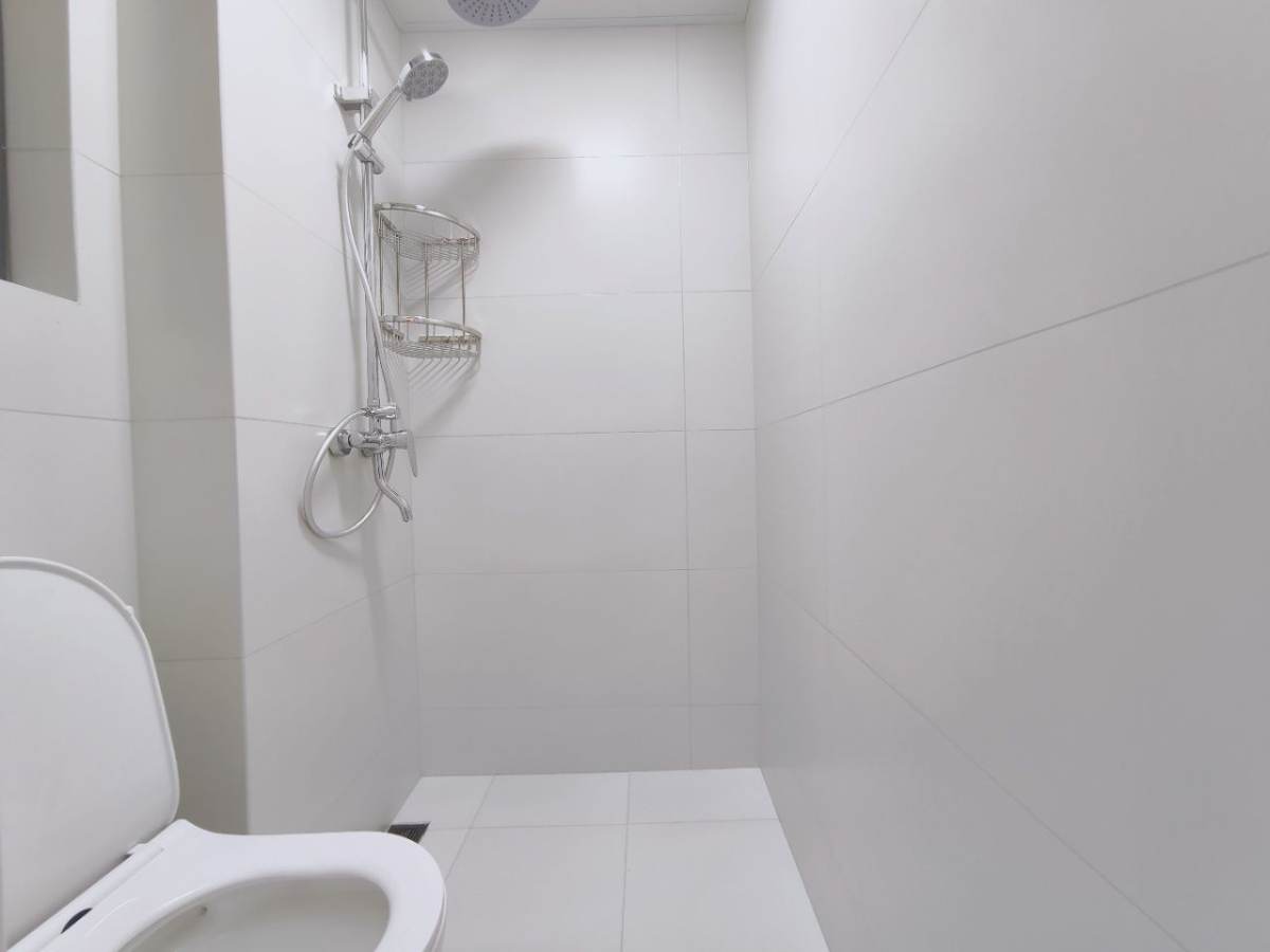Housing image — Bathroom