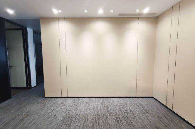 Spacious Studio Office in Jing'an (L2/L12/L13)