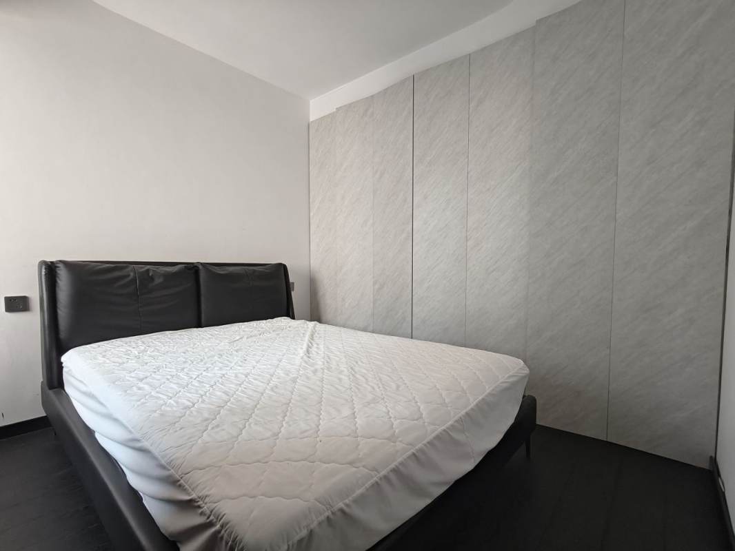 Housing image — Bedroom