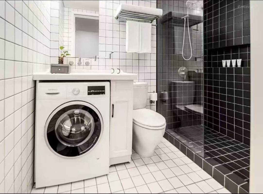 Housing image — Bathroom