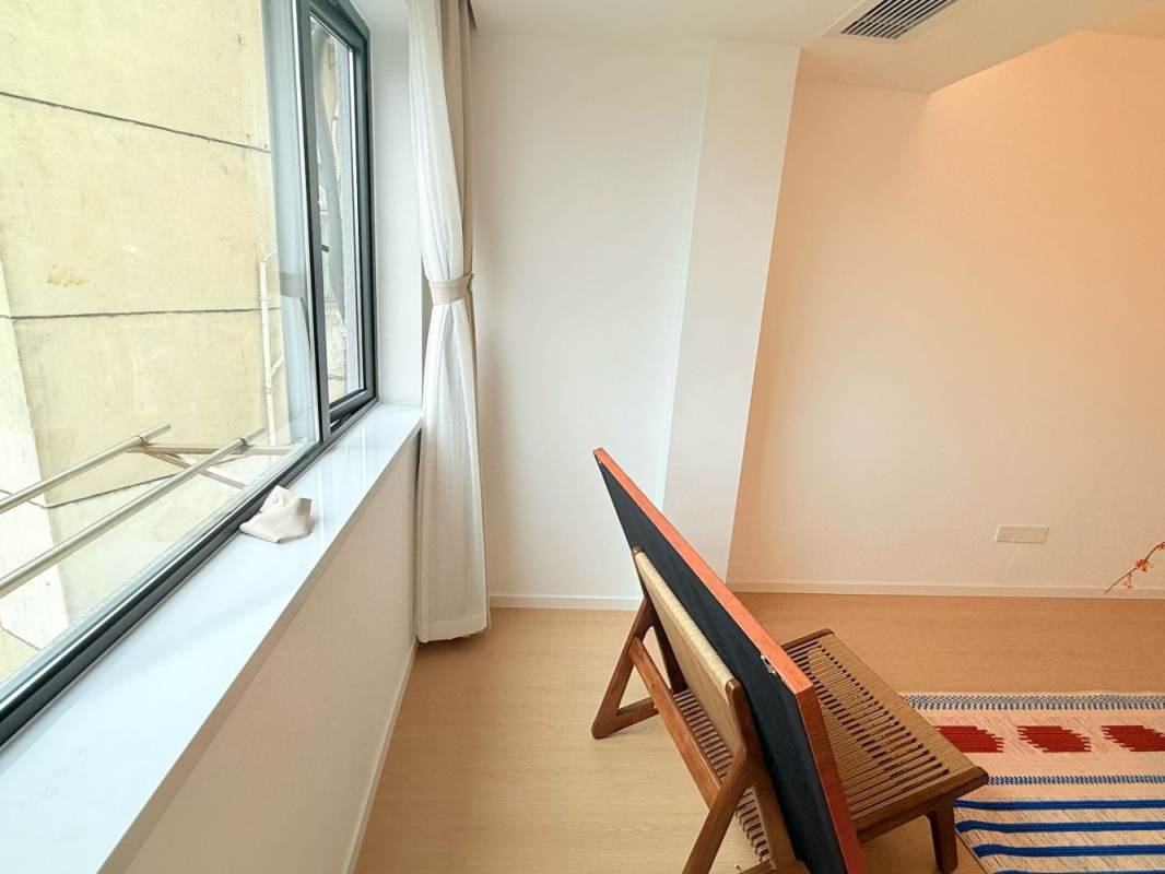 Housing image — Living Room