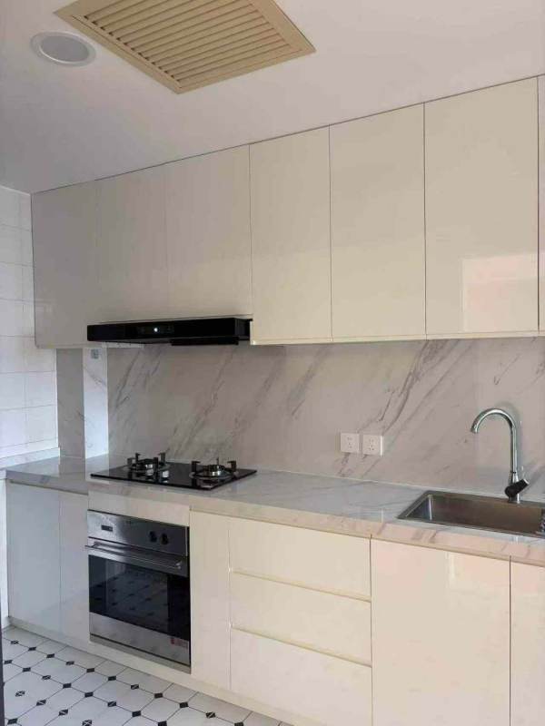 Housing image — Kitchen