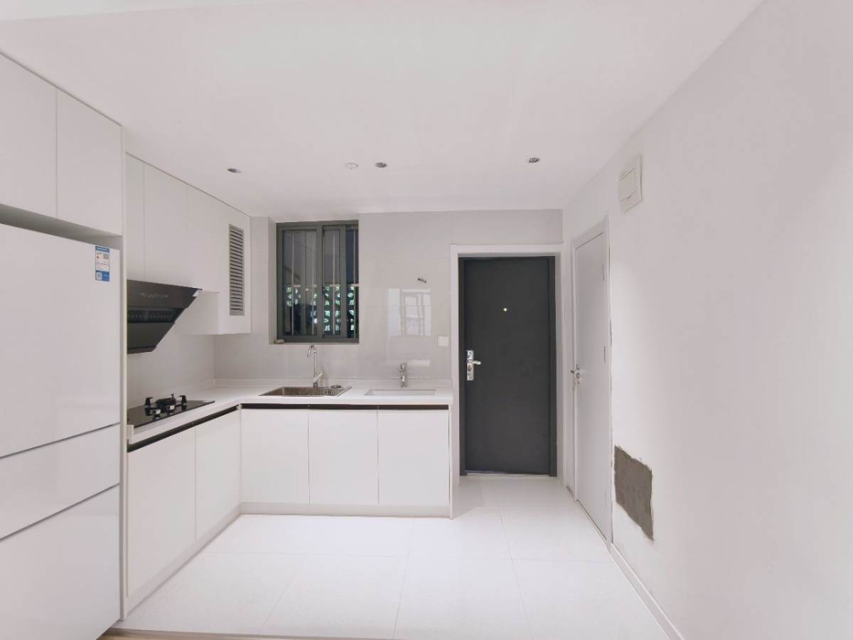 Housing image — Kitchen