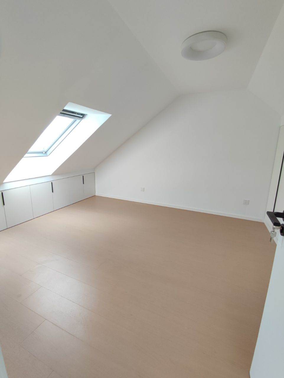 Housing image — Bedroom