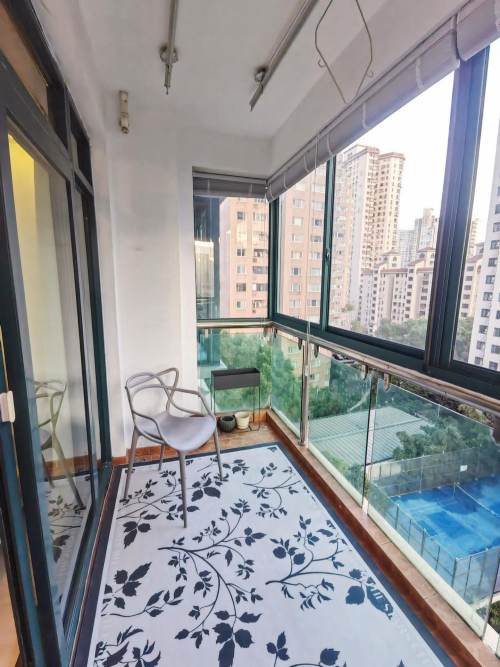 Housing image — Balcony