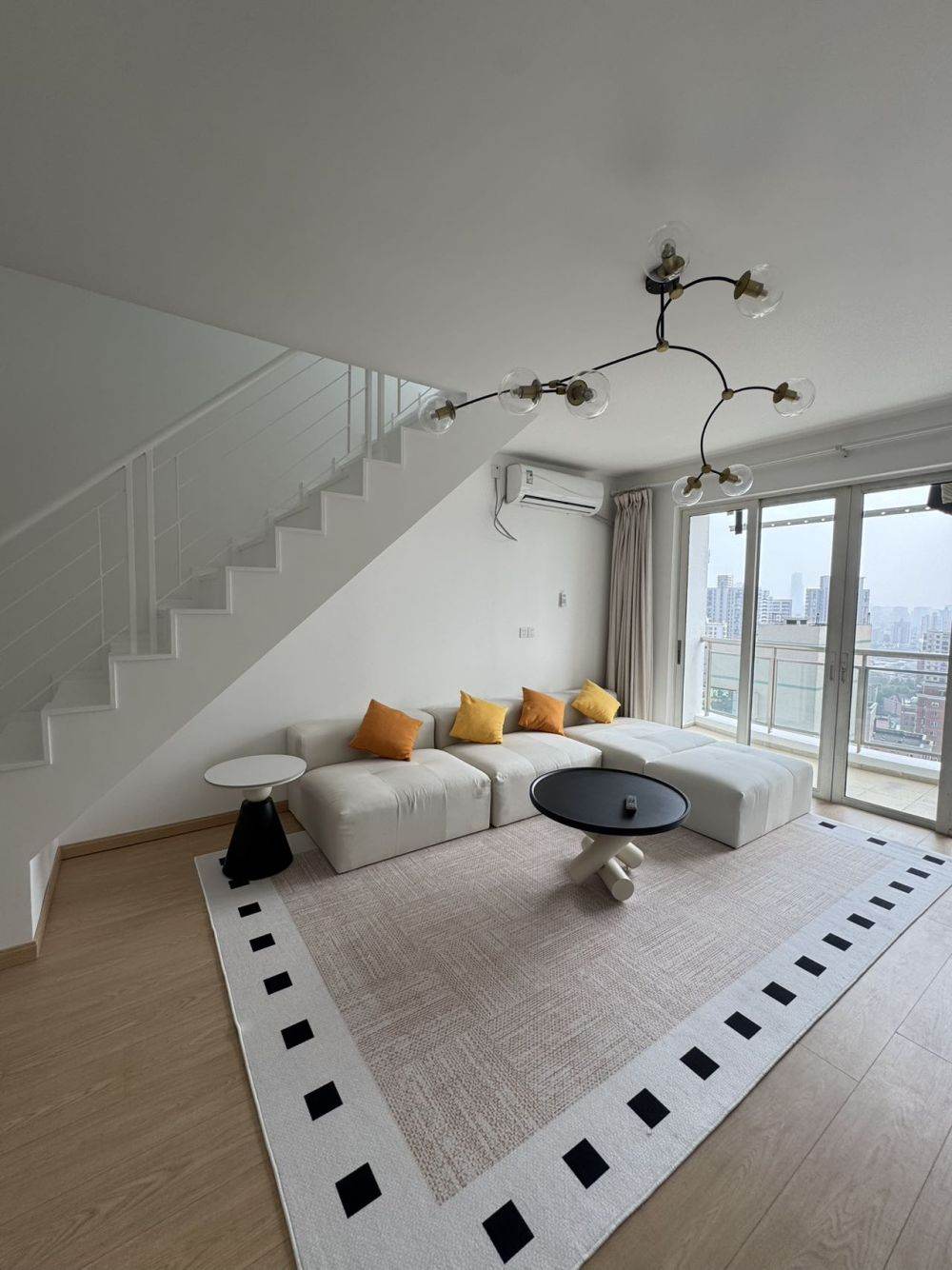 Housing image — Living Room