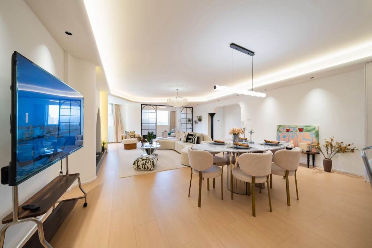 Housing image — Living Room